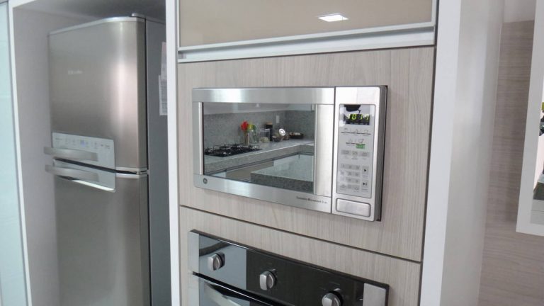 Micro-ondas embutido