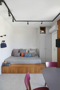 Quarto com paredes cinza