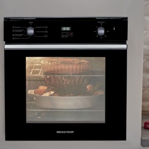 Forno Elétrico de Embutir Brastemp Preto 84L