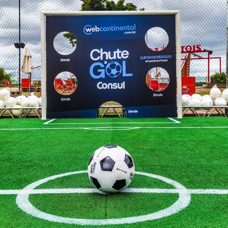 Ação Chute a Gol WebContinental no Cais Embarcadero
